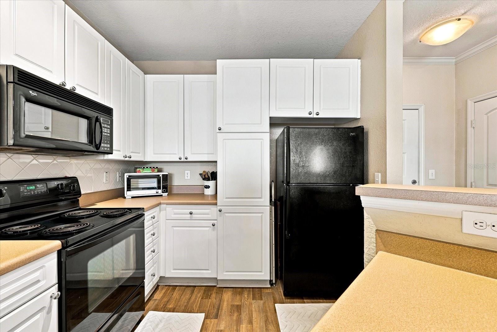 VILLA SONOMA AT INTERNATIONAL - Residential