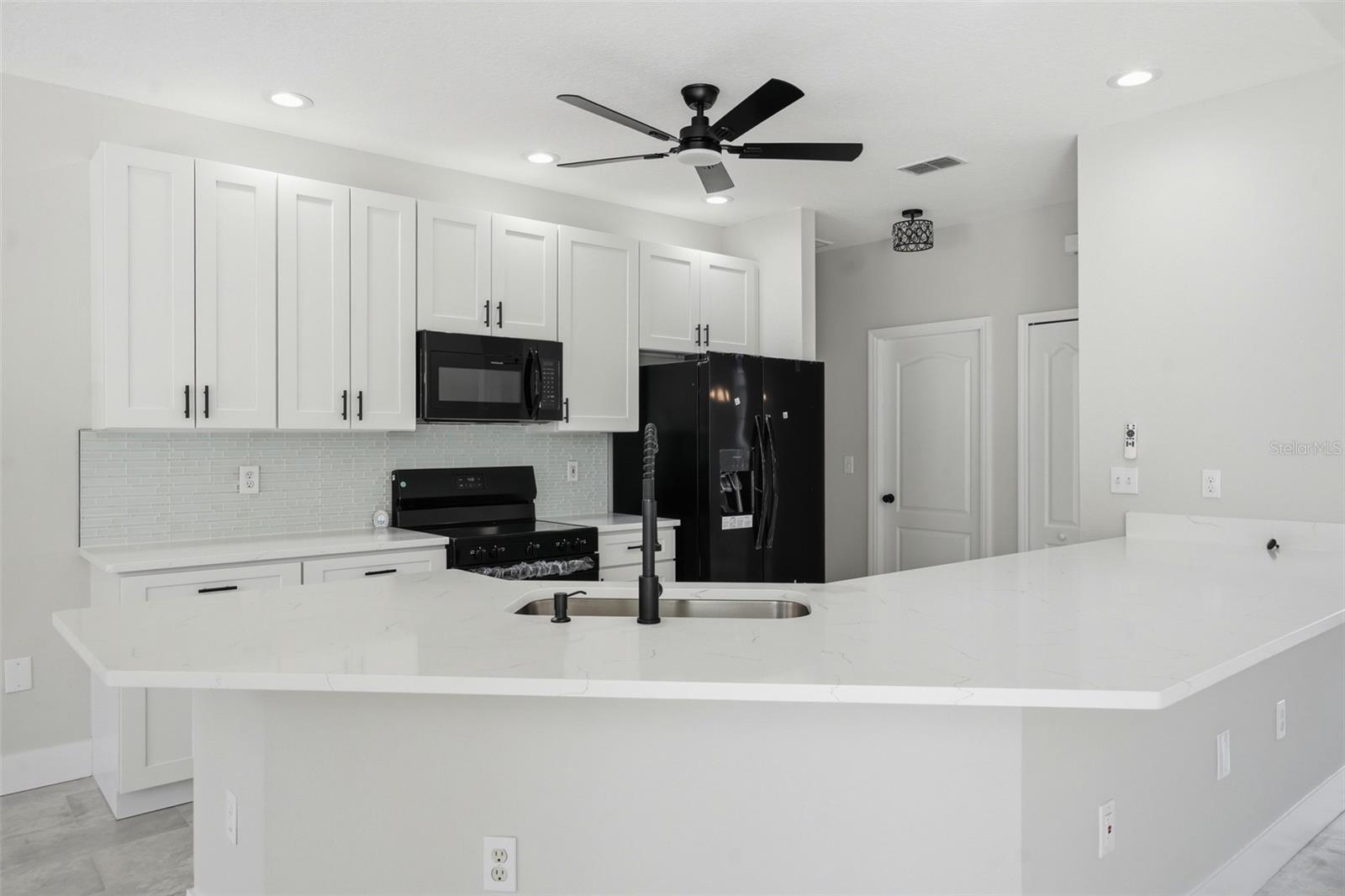 SPRING HILL - Residential