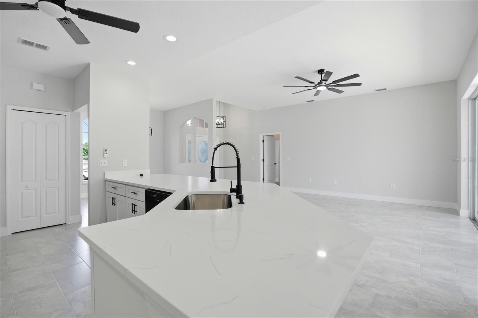 SPRING HILL - Residential