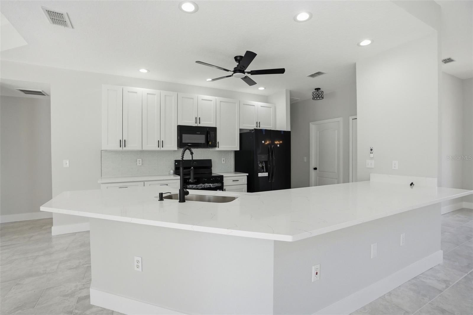 SPRING HILL - Residential