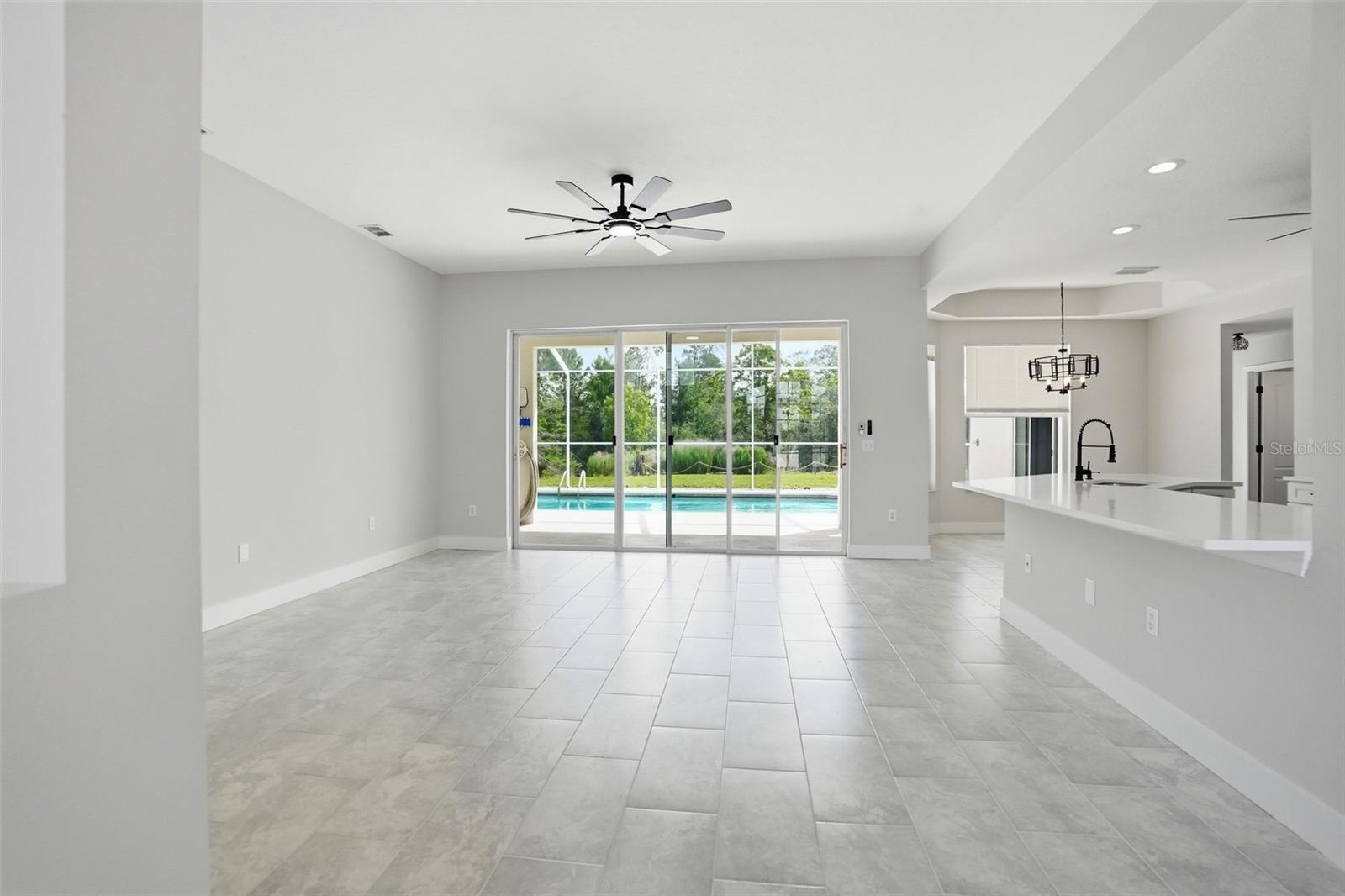 SPRING HILL - Residential