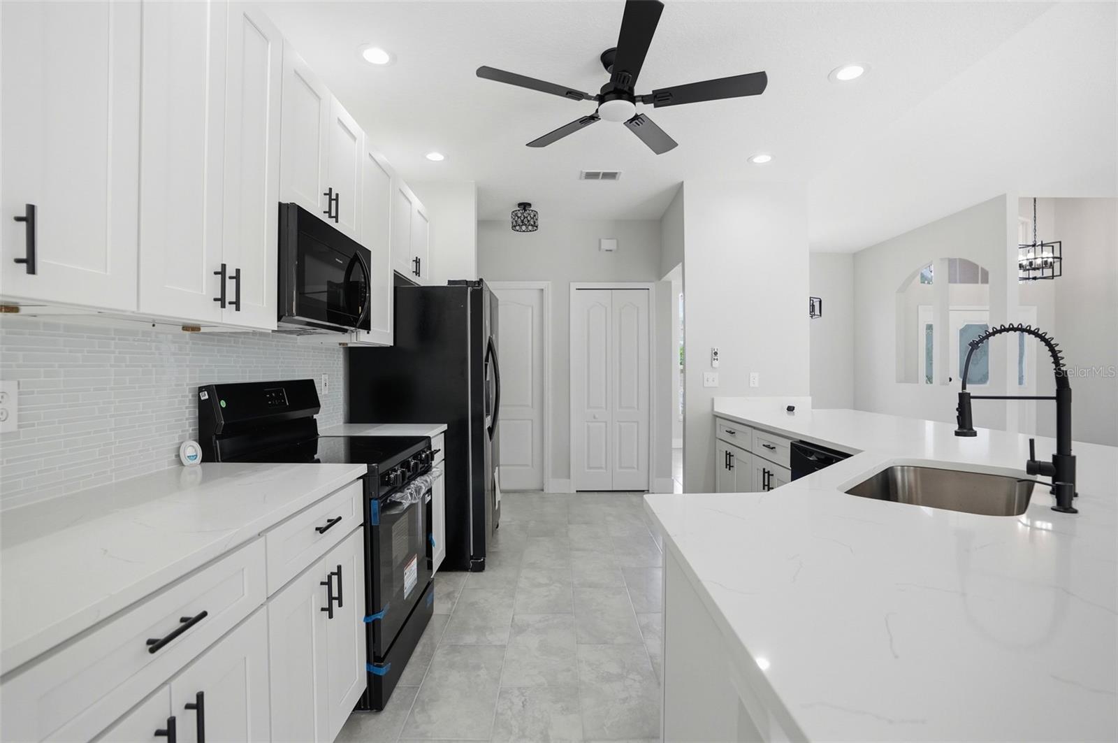 SPRING HILL - Residential