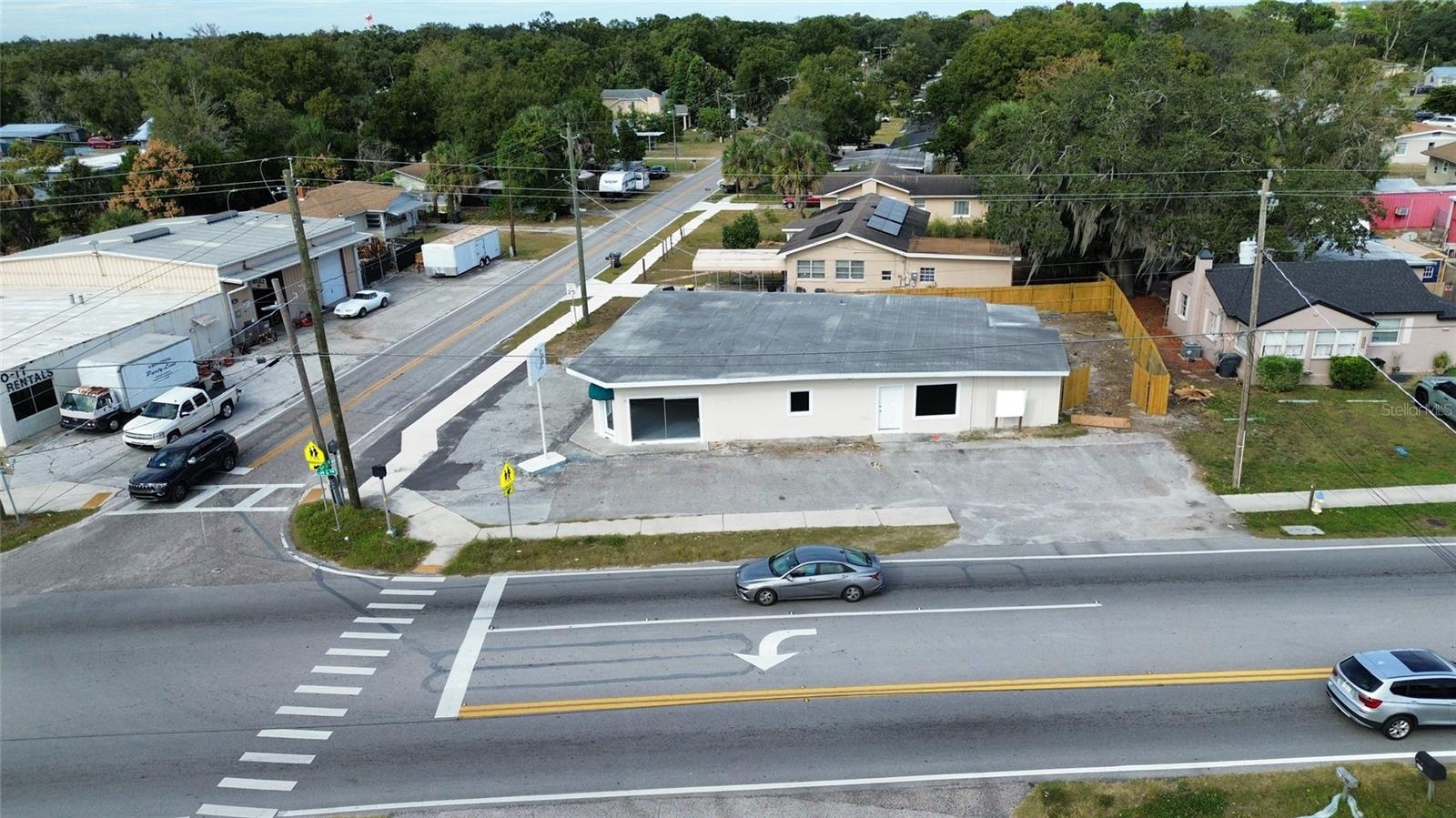 INWOOD - Commercial Lease