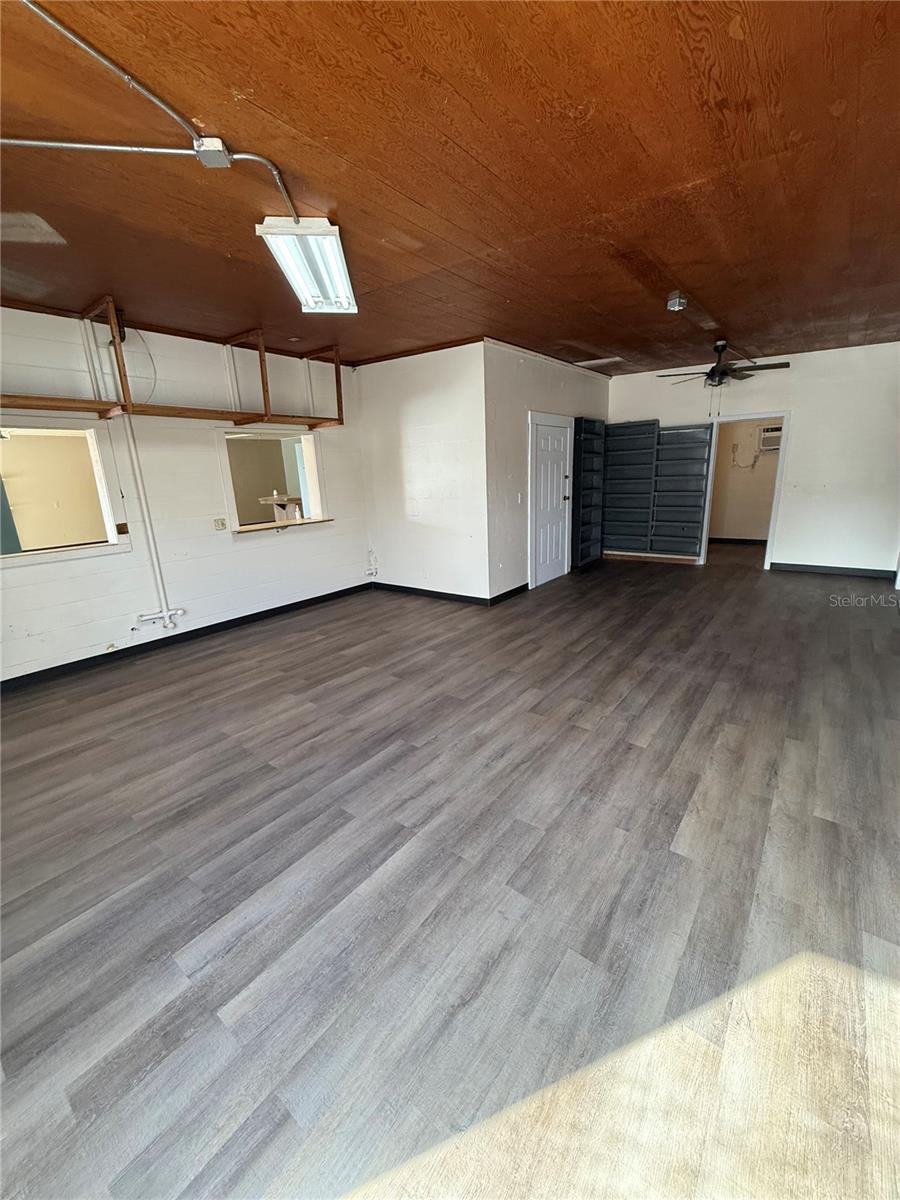 INWOOD - Commercial Lease