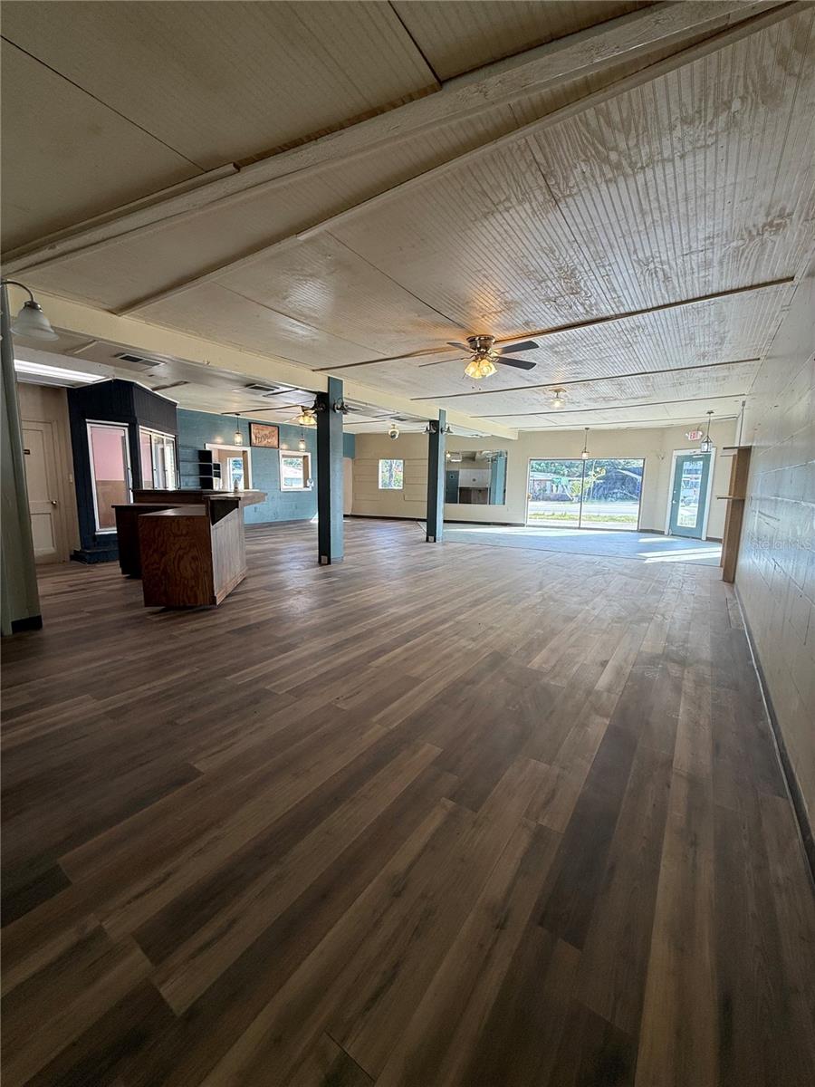INWOOD - Commercial Lease