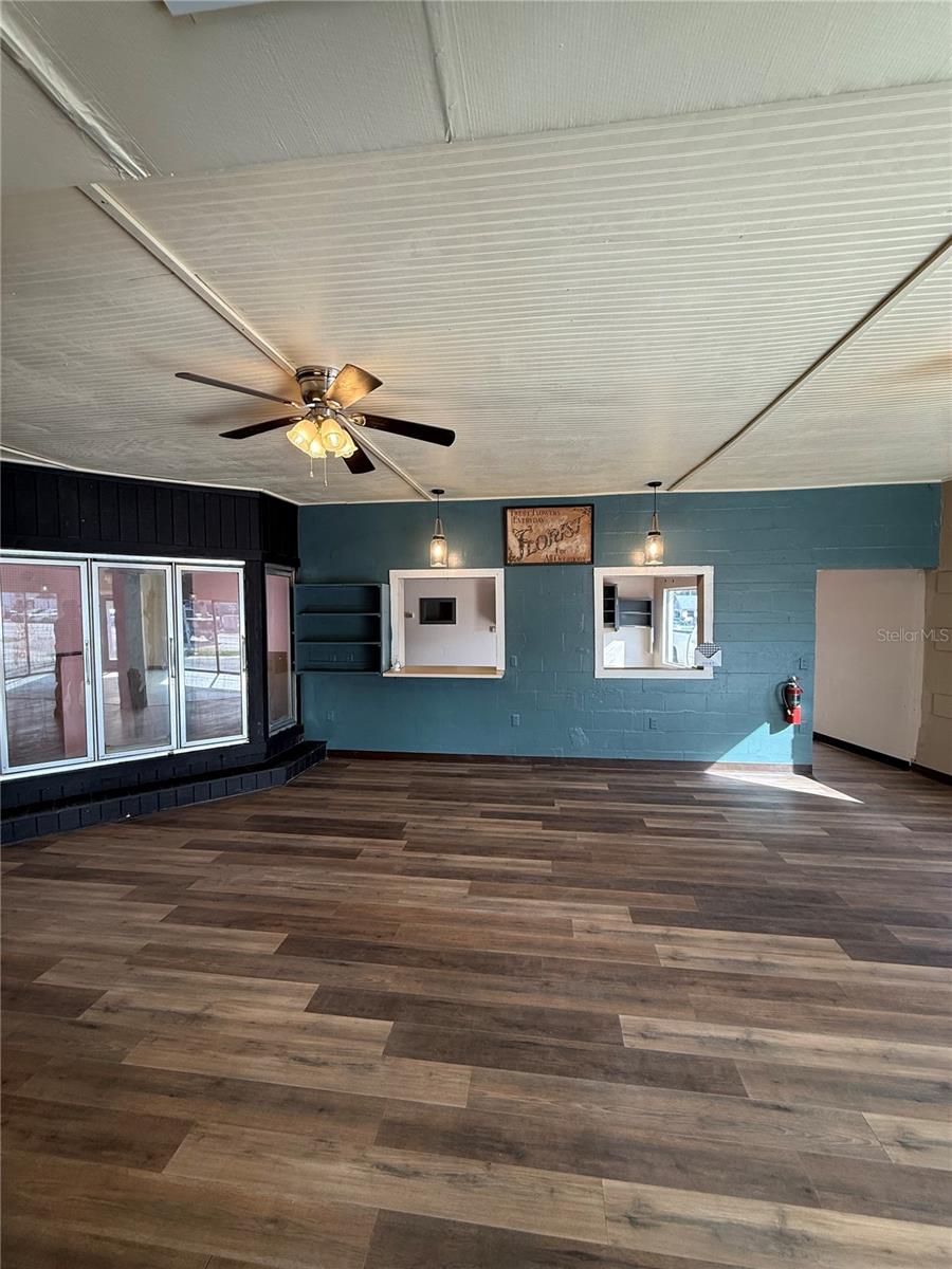INWOOD - Commercial Lease