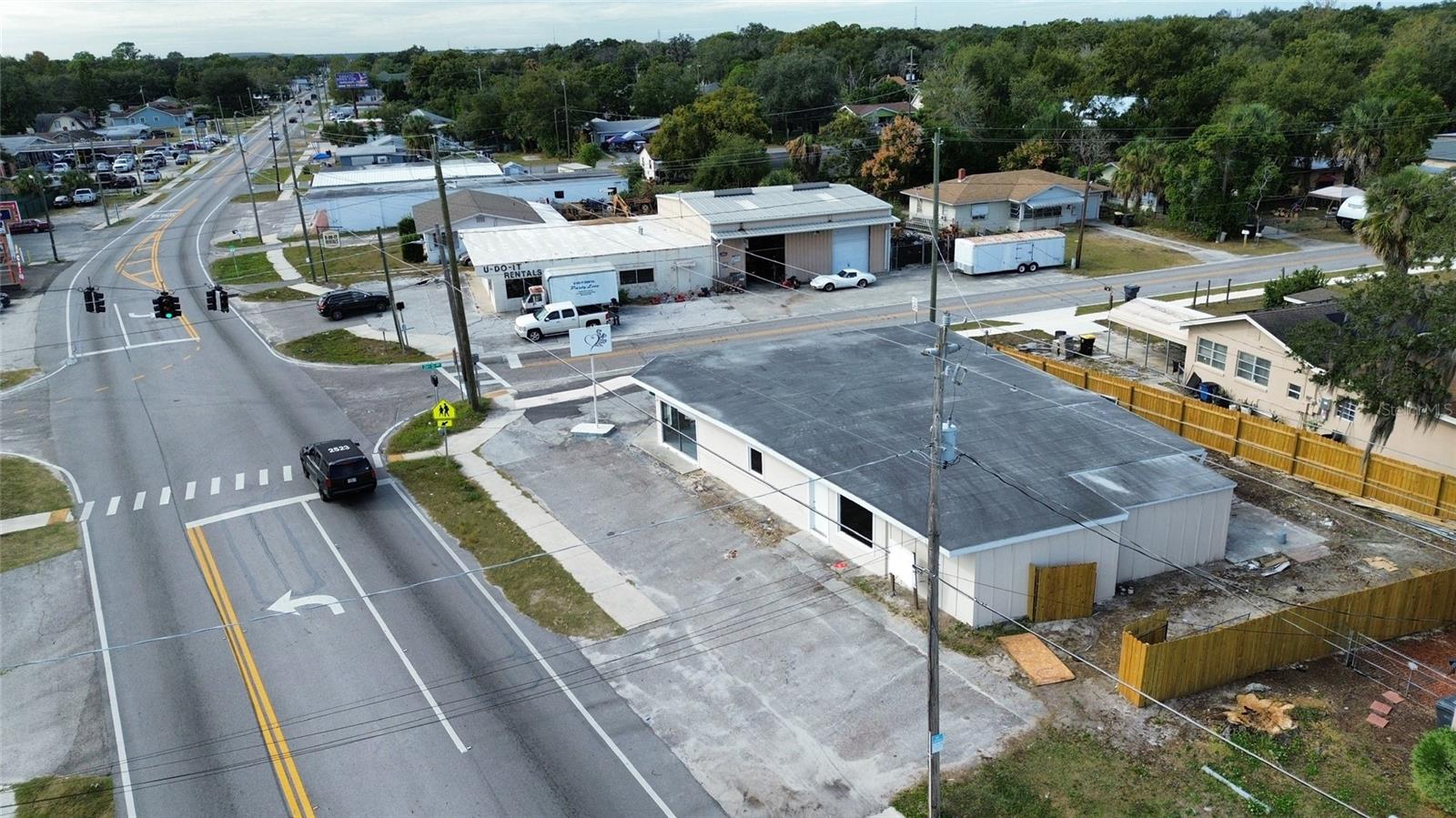 INWOOD - Commercial Lease
