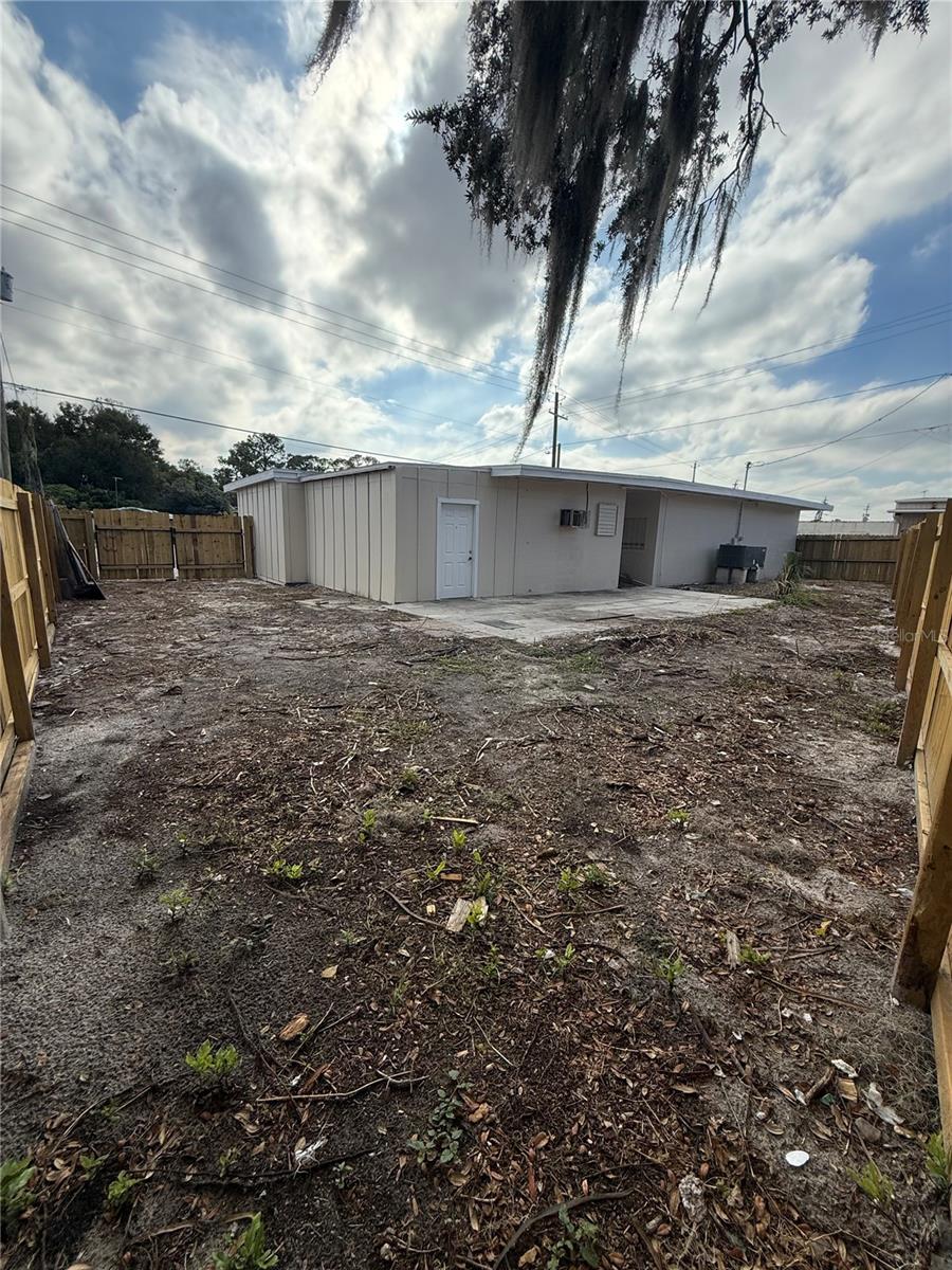 INWOOD - Commercial Lease