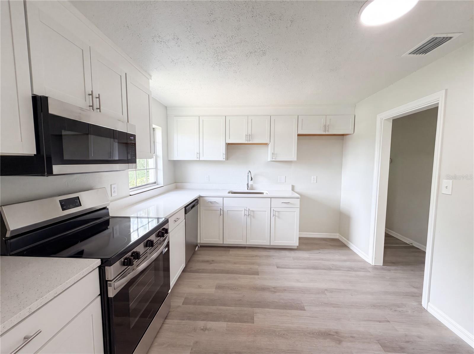 GOLFVIEW HEIGHTS BLK 43 & W 01/2 BLK 44 HOWRYS ADD - Residential