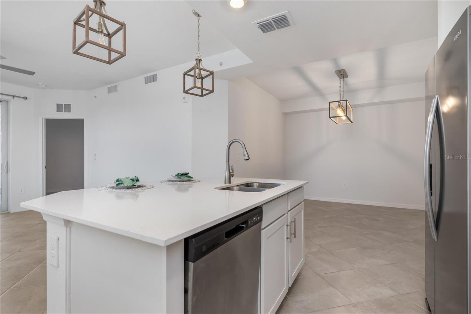 WELLEN PARK GOLF AND COUNTRY CLUB - Residential