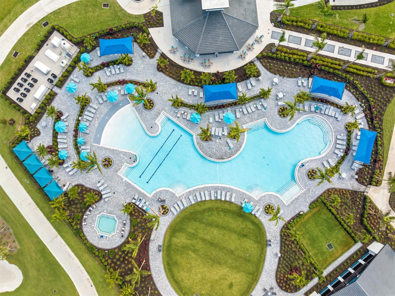 WELLEN PARK GOLF AND COUNTRY CLUB - Residential