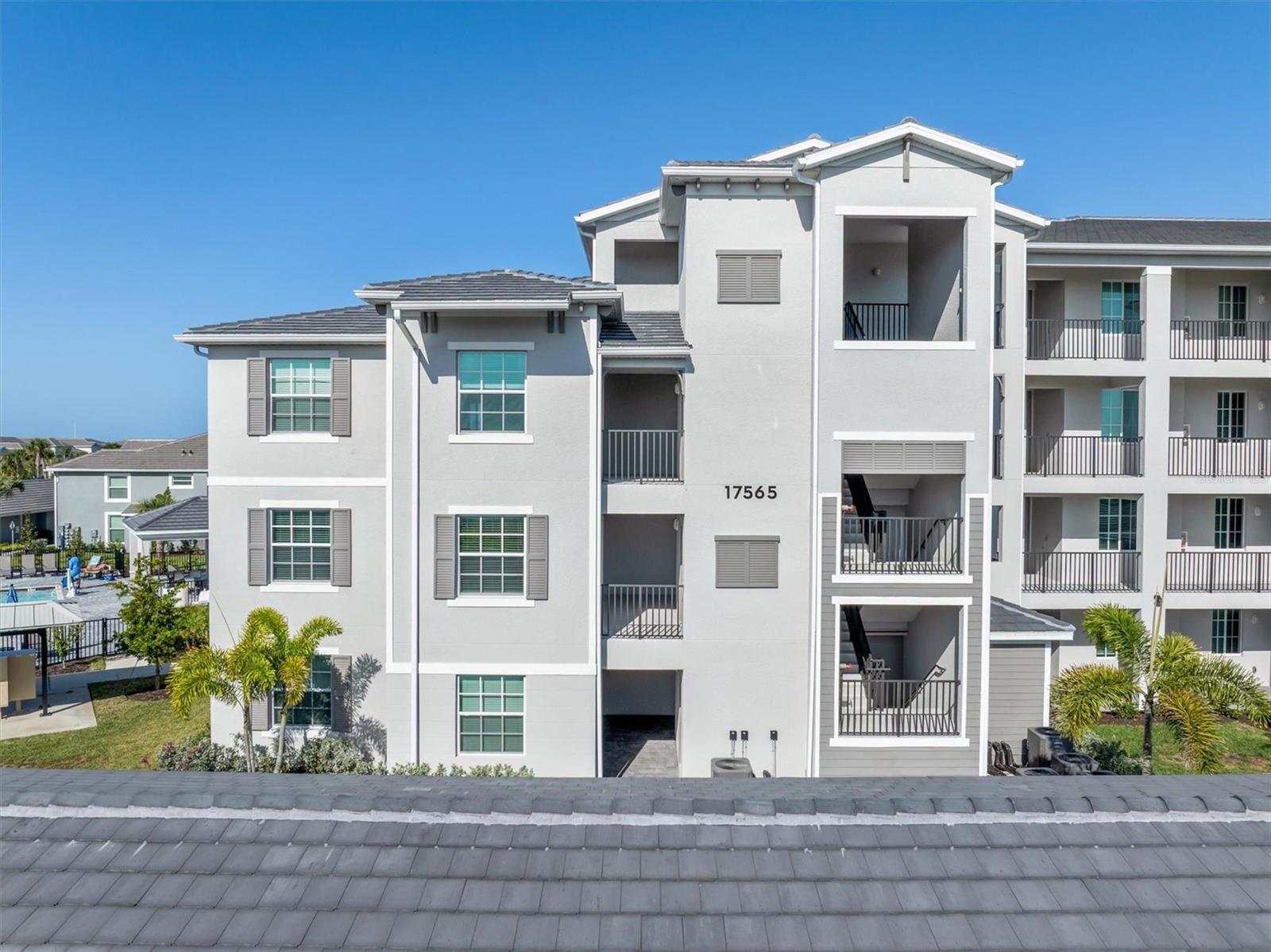WELLEN PARK GOLF AND COUNTRY CLUB - Residential