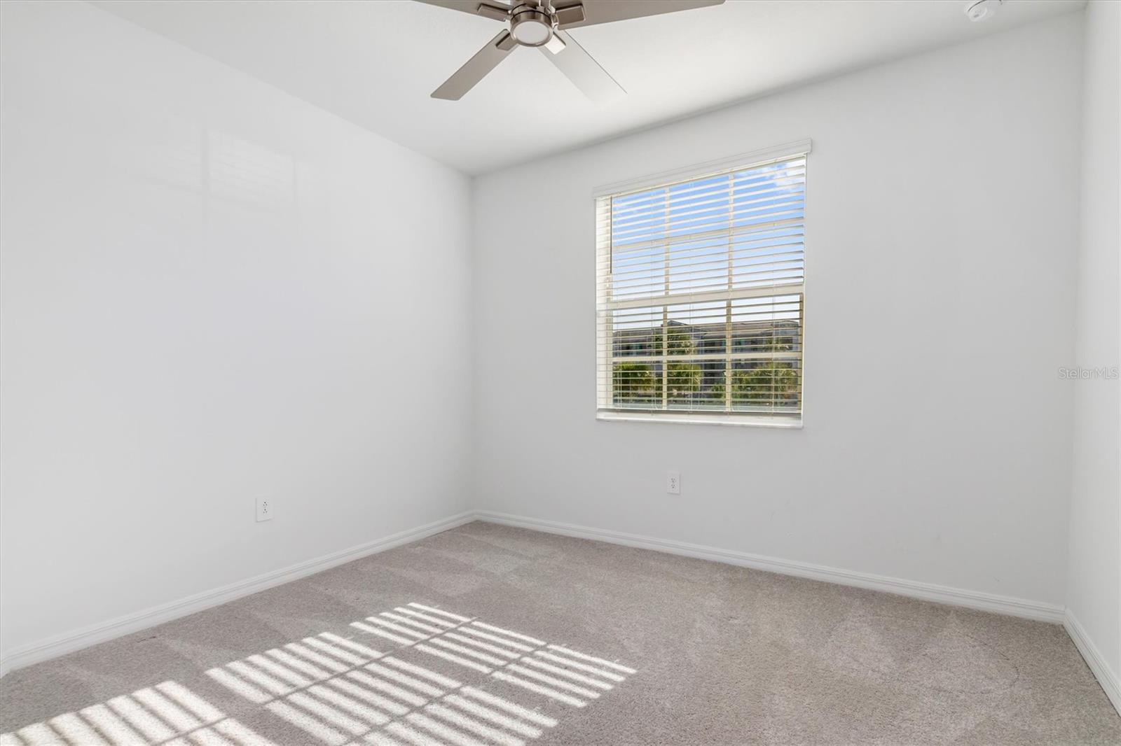 WELLEN PARK GOLF AND COUNTRY CLUB - Residential