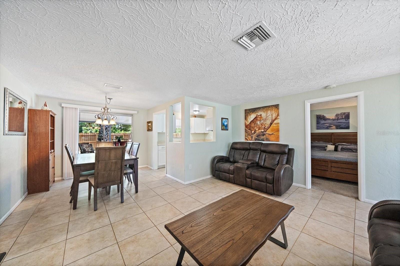 LAS LOMAS DE SARASOTA - Residential