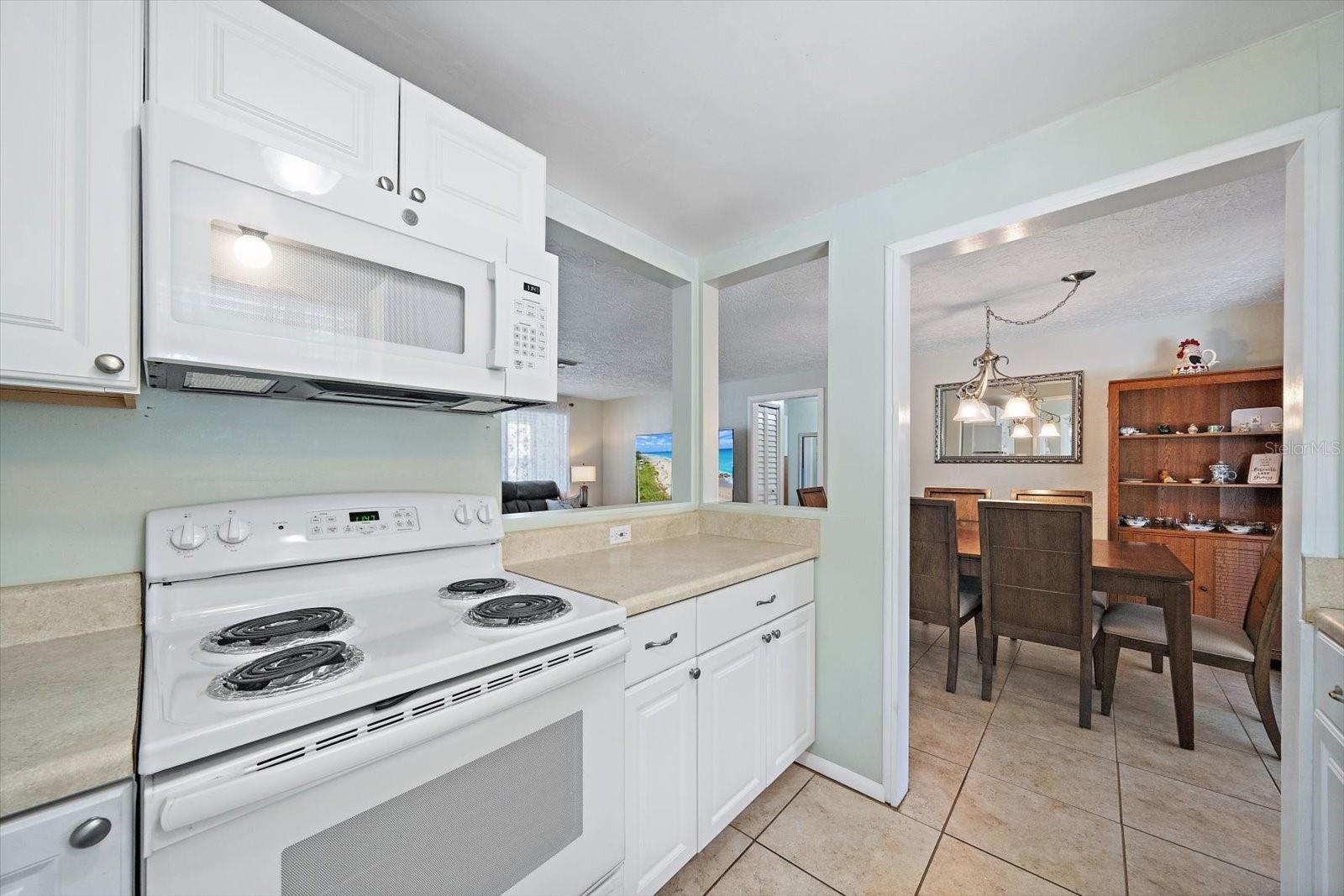 LAS LOMAS DE SARASOTA - Residential