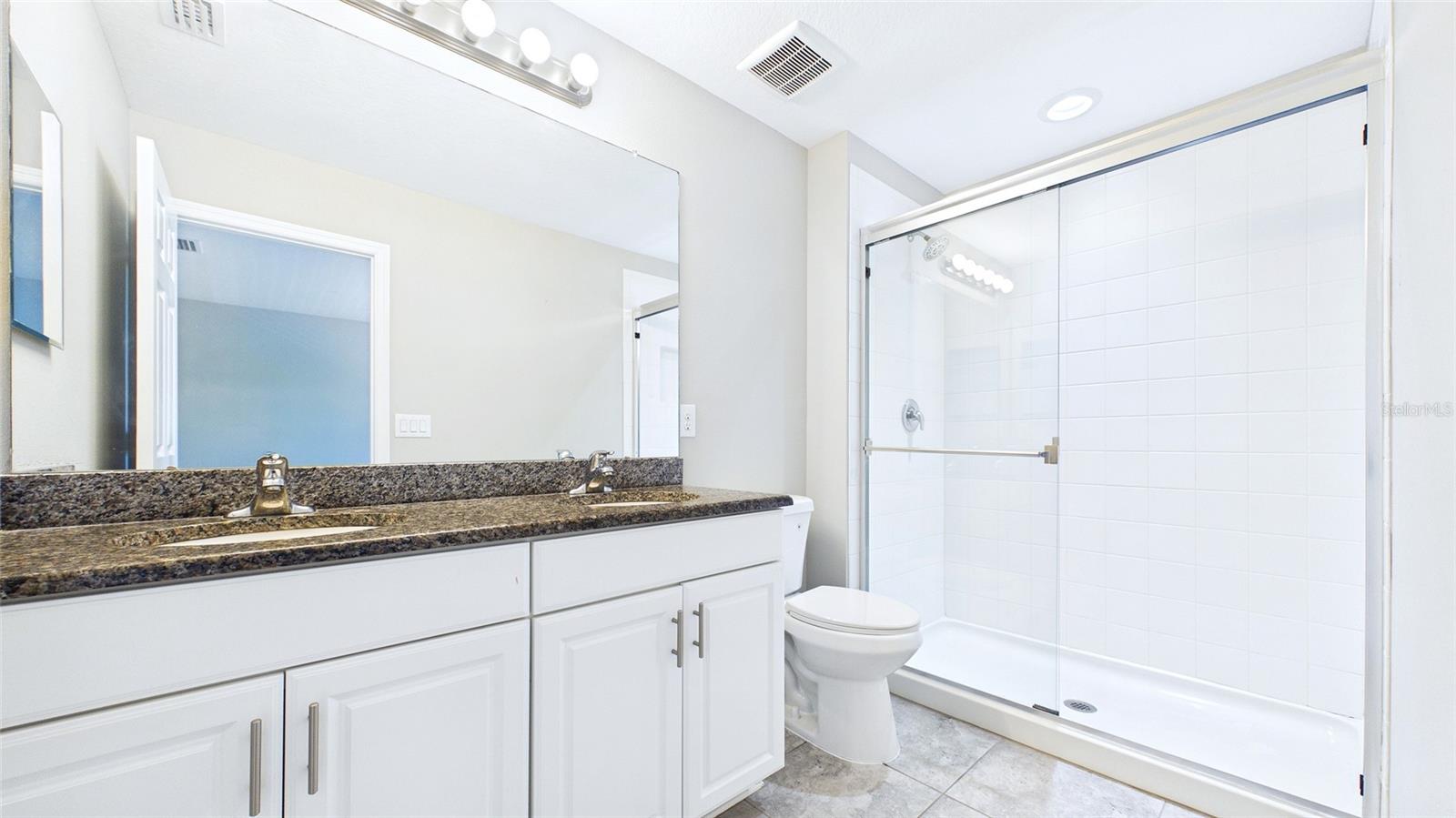 OAK CREEK PRCL 8 PH 1 - Residential