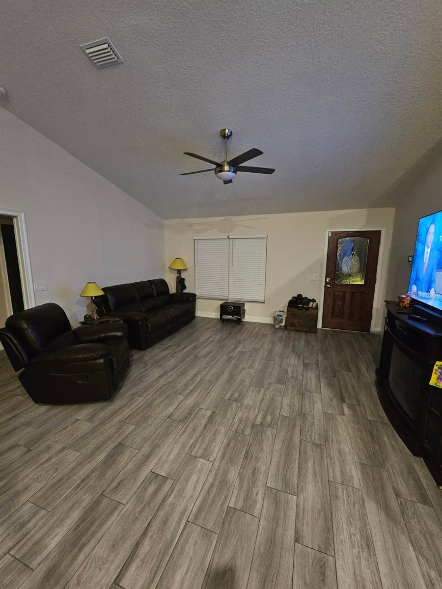SILVER SPGS SHORES - Residential