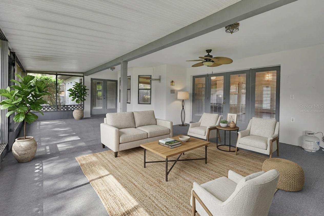 COUNTRY CLUB ESTATES - Residential