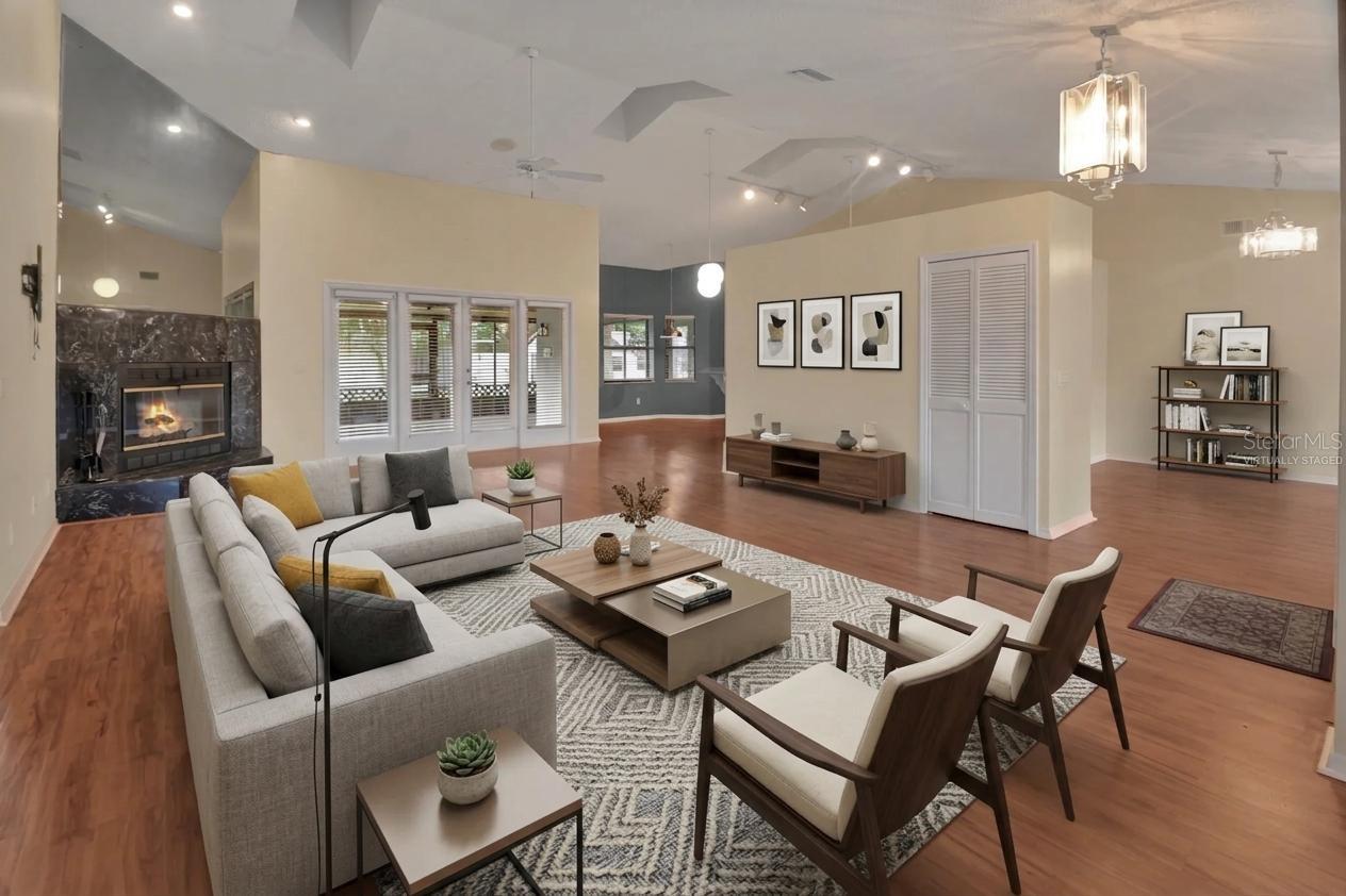COUNTRY CLUB ESTATES - Residential