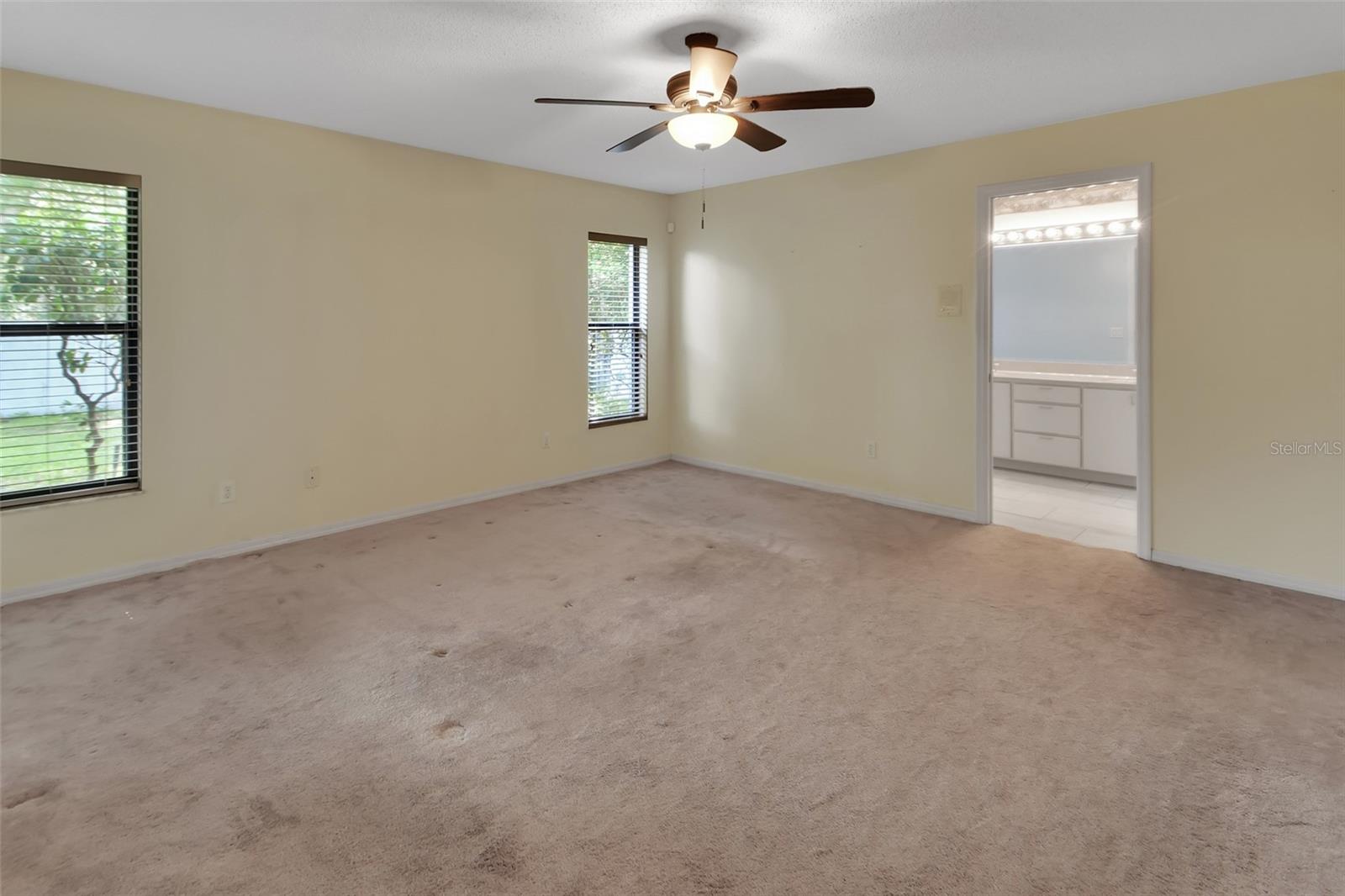 COUNTRY CLUB ESTATES - Residential