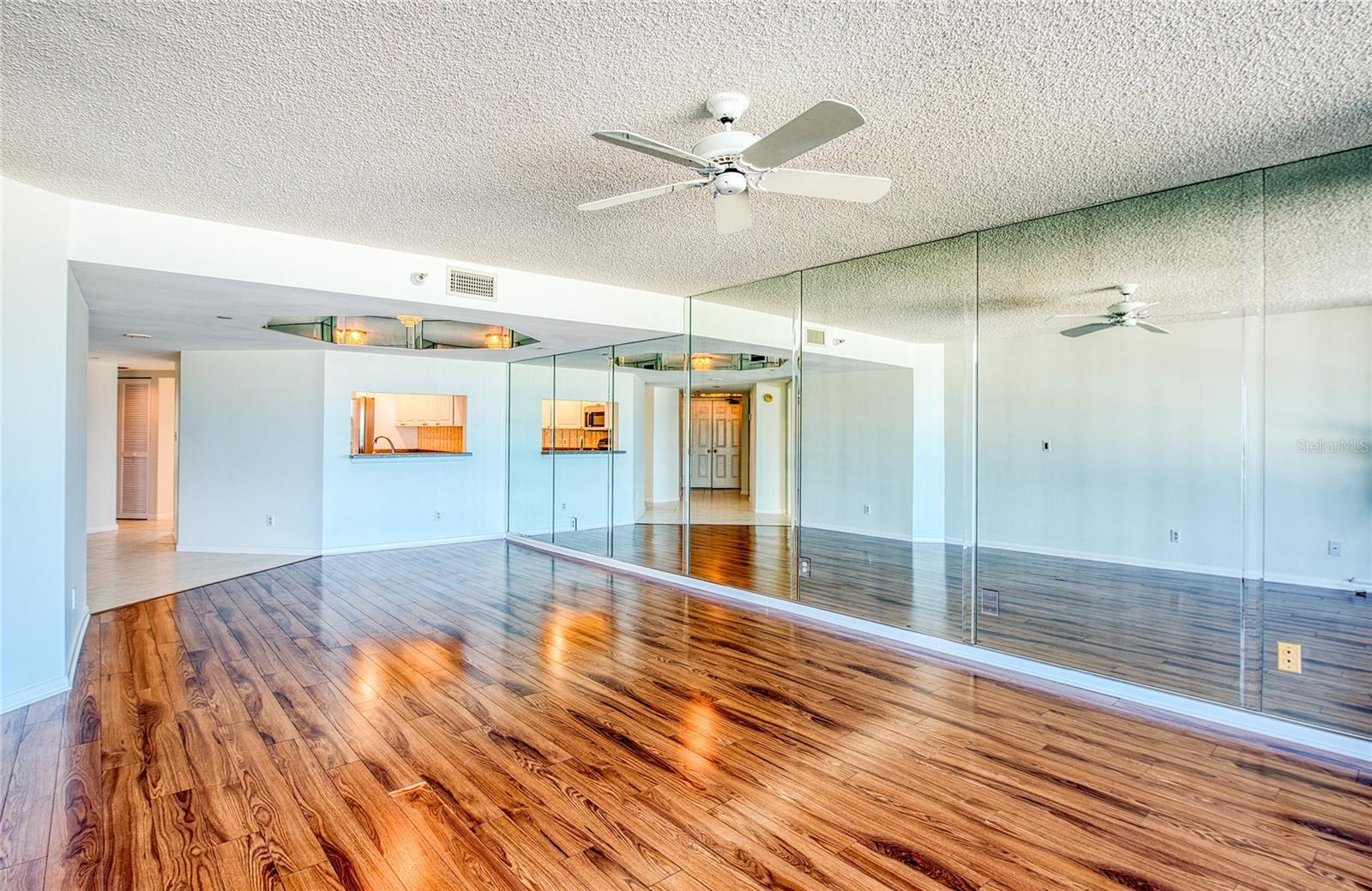 CRESCENT BEACH CLUB TWO CONDO - Residential