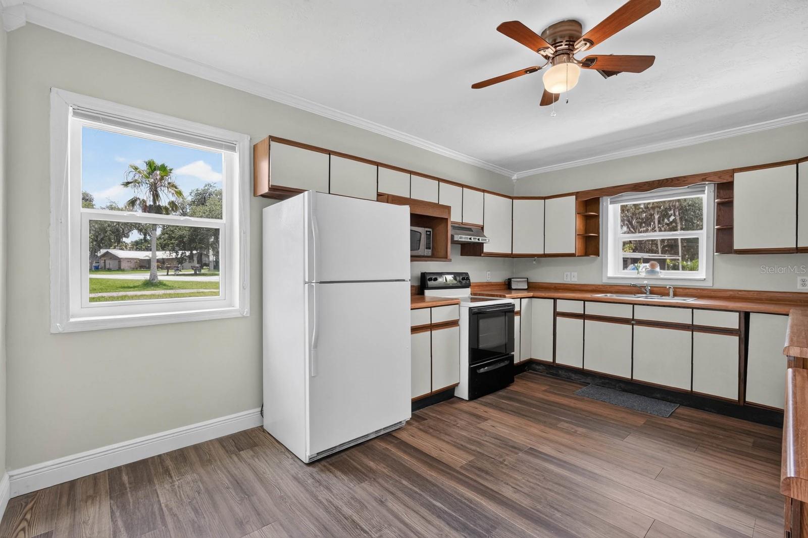 FLORIDA SHORES - Residential