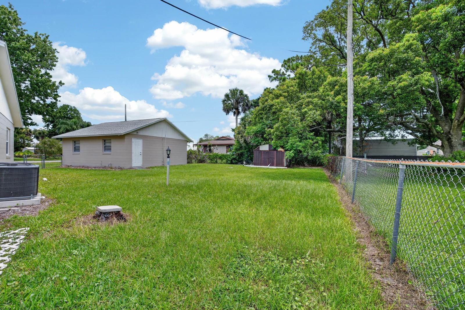FLORIDA SHORES - Residential