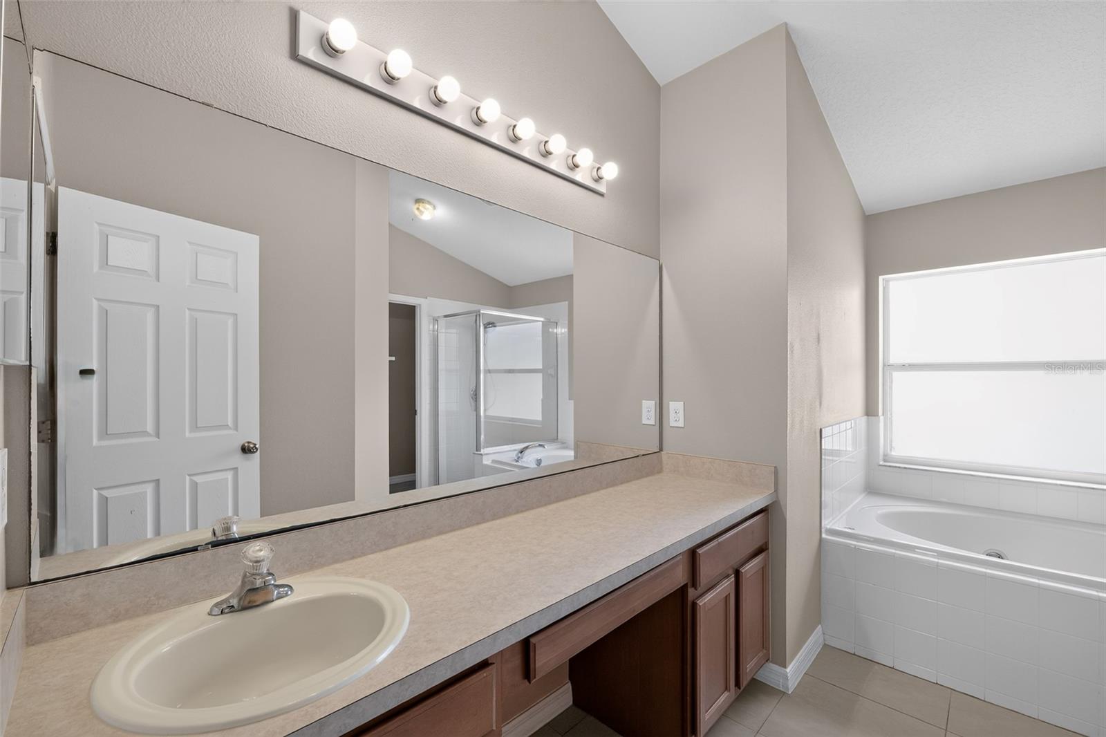 TURNBERRY RESERVE UNIT 2 - Residential