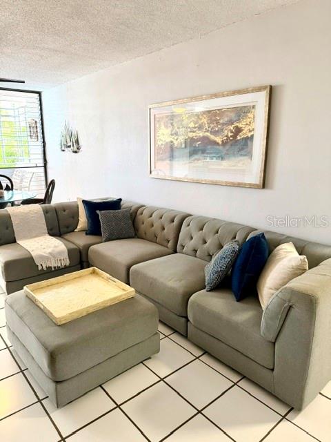 ISLA VERDE CONDOMINIO COSTA DEL SOL - Residential