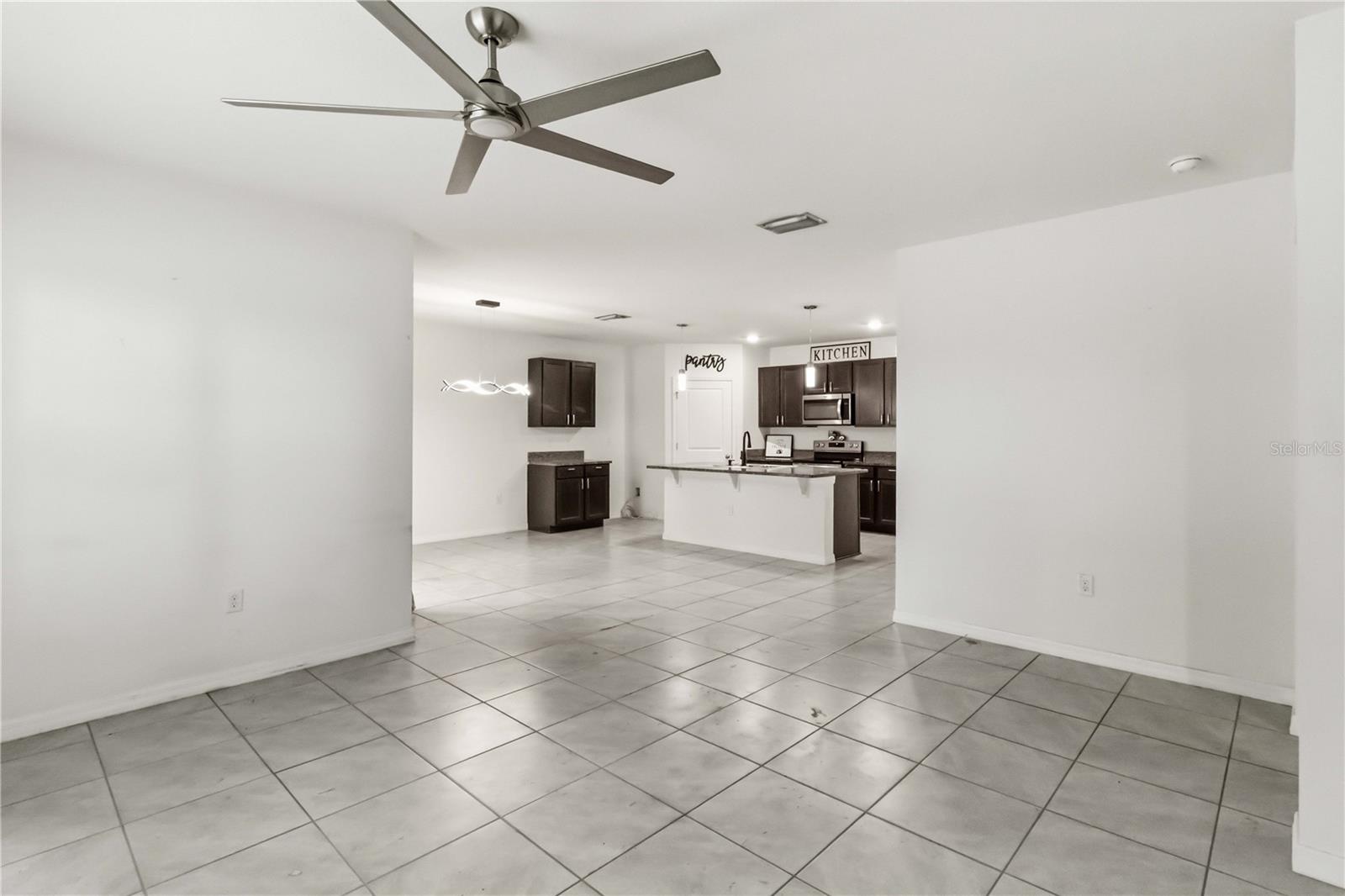JOHNSON POINTE - Residential