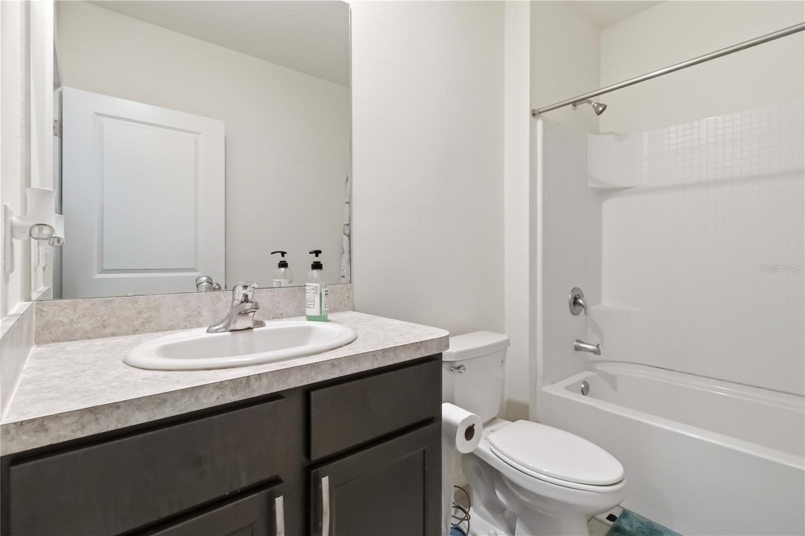 JOHNSON POINTE - Residential