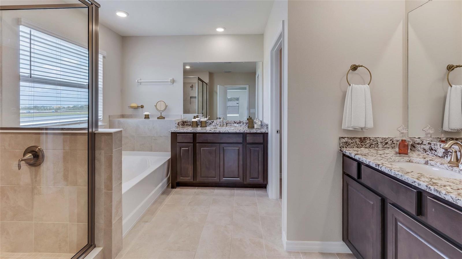 SILVERSTONE NORTH - Residential