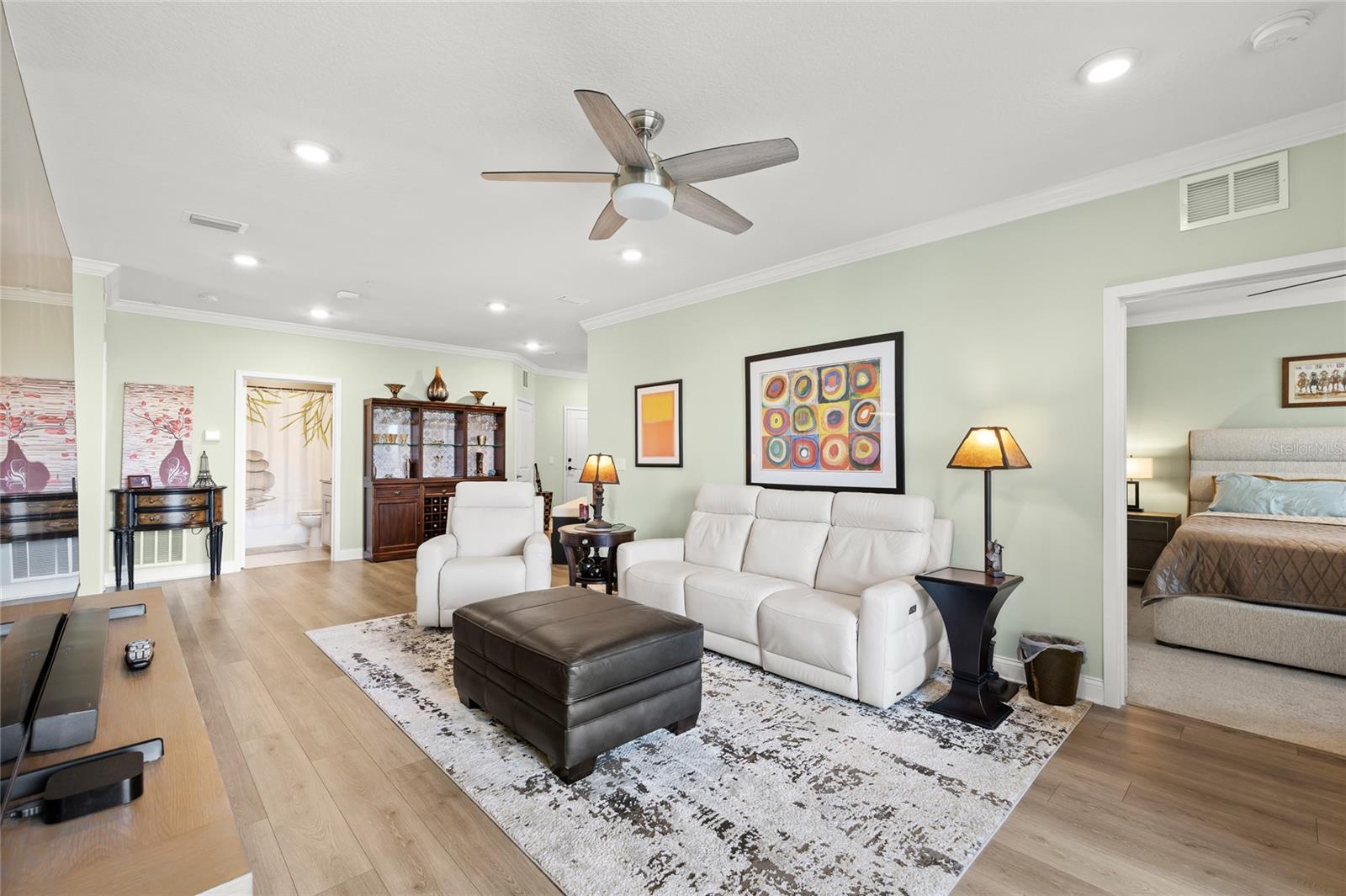 GATHERINGS OF LAKE NONA 2 CONDOMINIUM - Residential