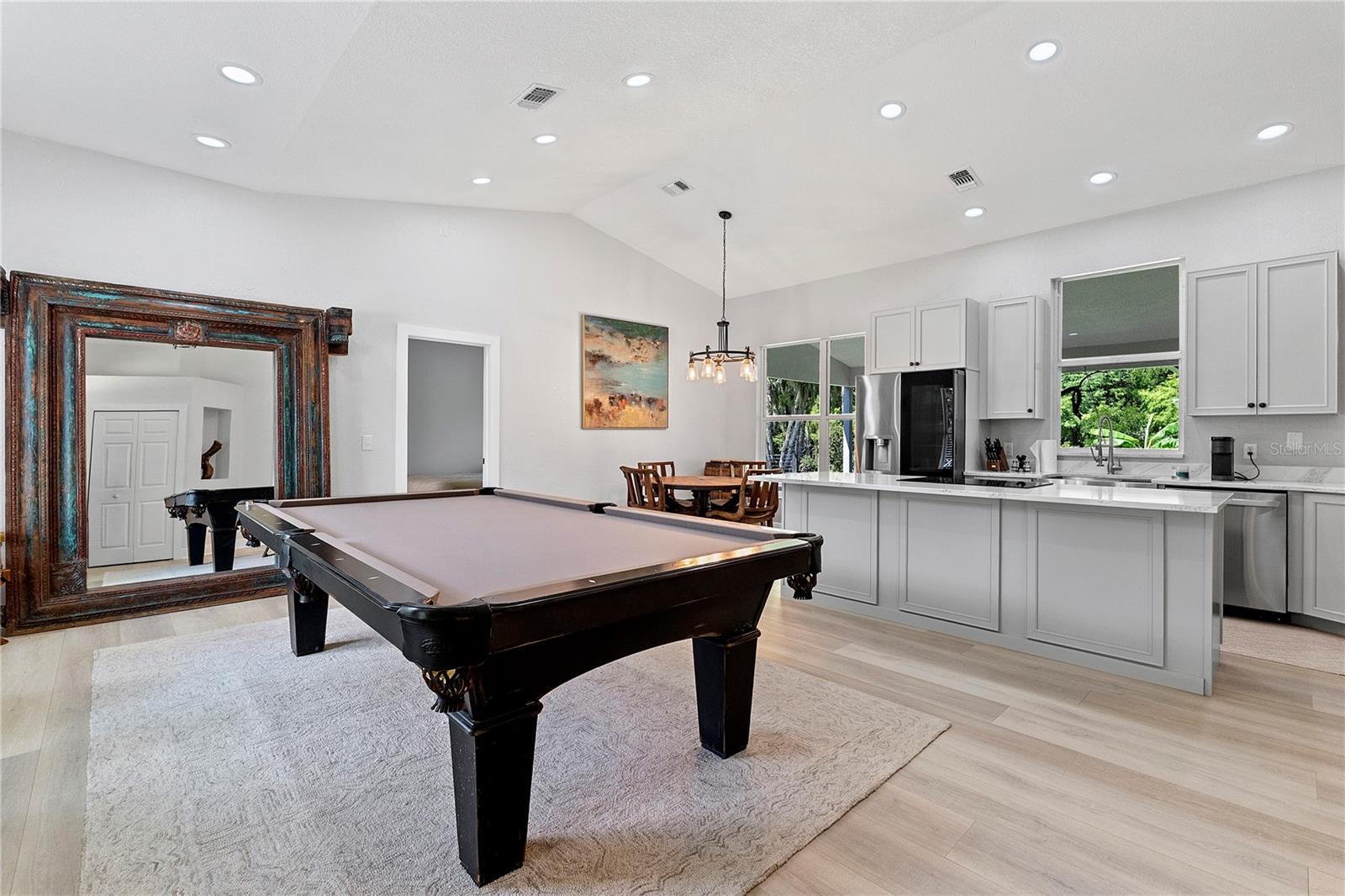 OAKLAND PARK - Residential