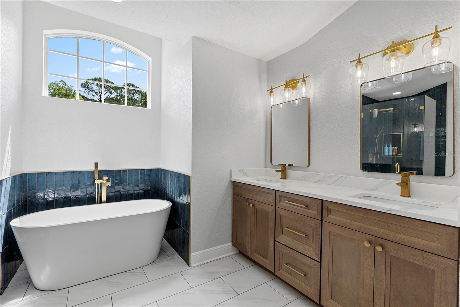 OAKLAND PARK - Residential