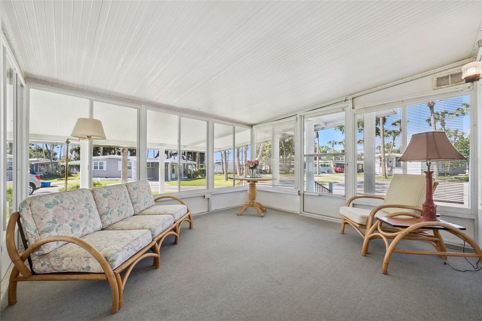 EUSTIS COUNTRY CLUB MANOR MOBILE HM P - Residential