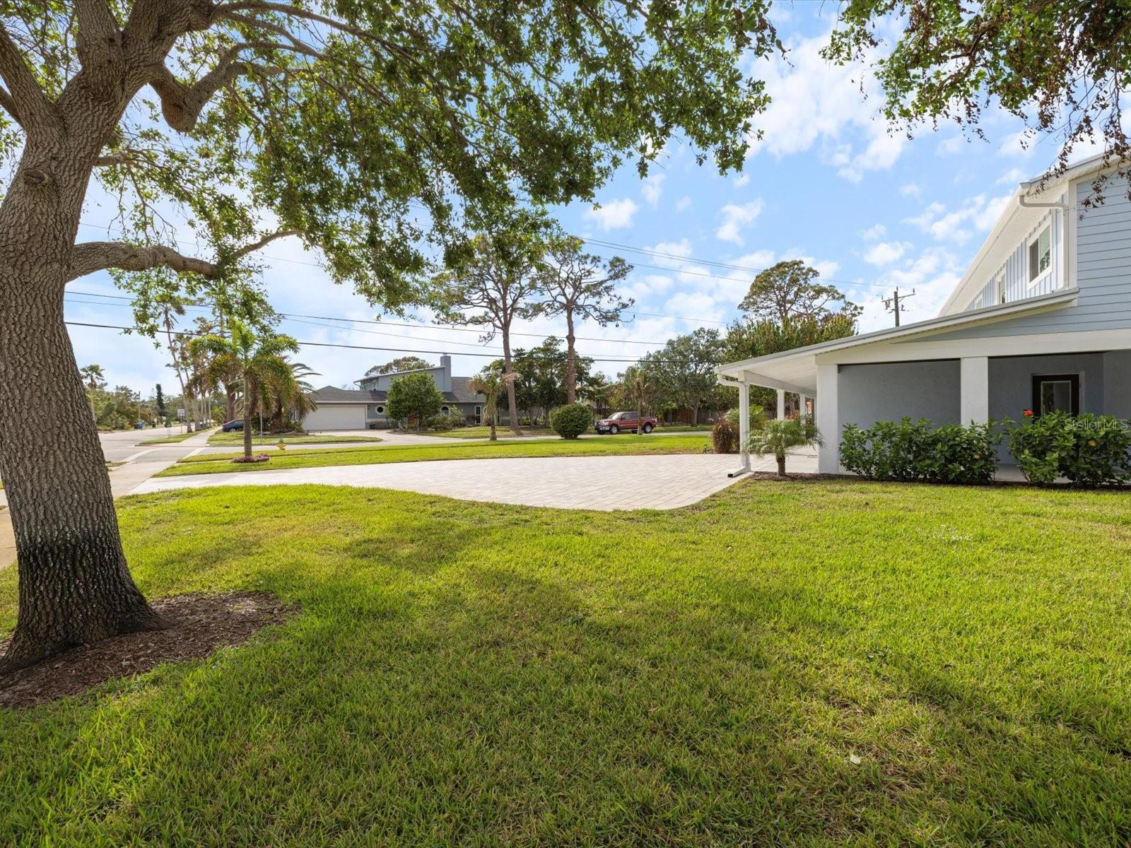 SOUTH VENEZIA PARK - Residential