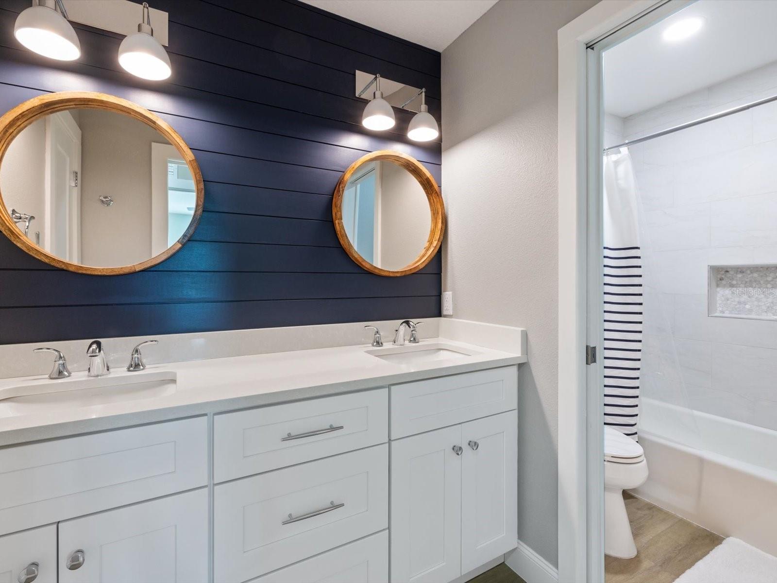 SOUTH VENEZIA PARK - Residential