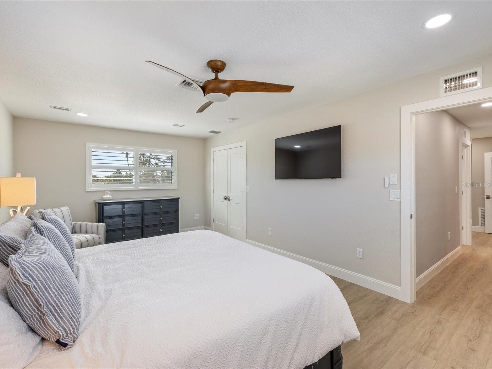 SOUTH VENEZIA PARK - Residential