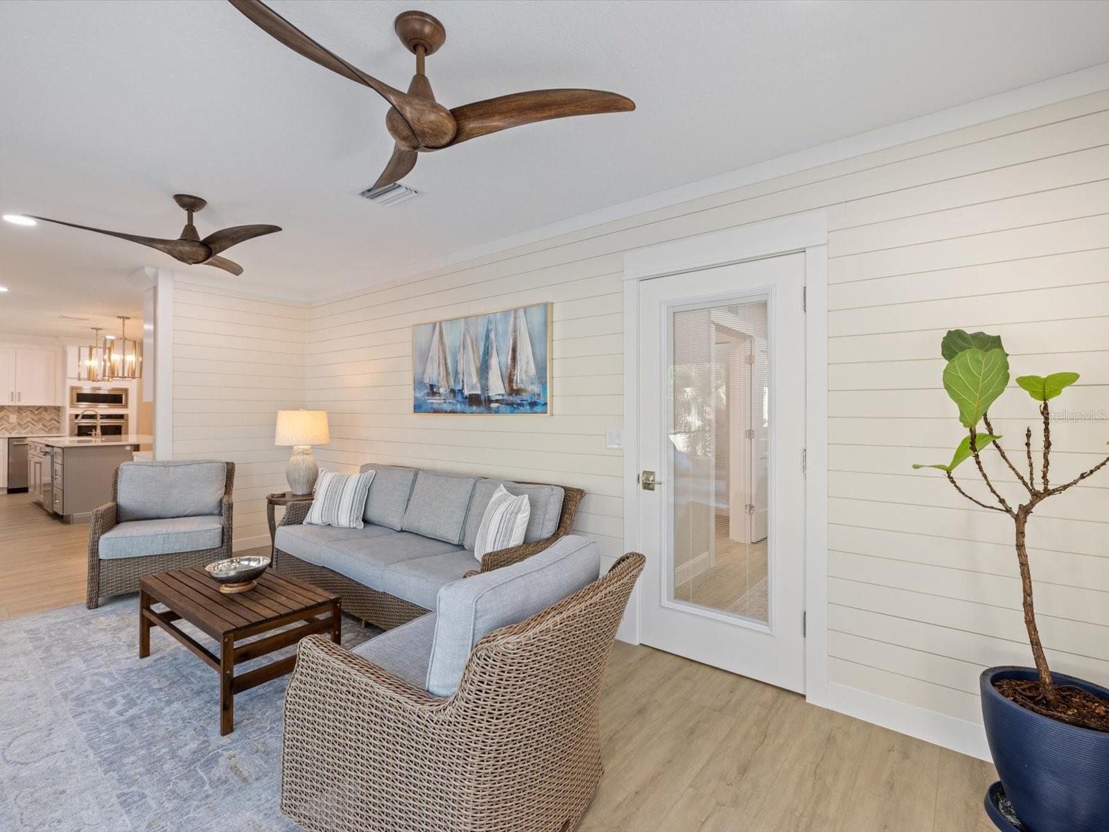 SOUTH VENEZIA PARK - Residential