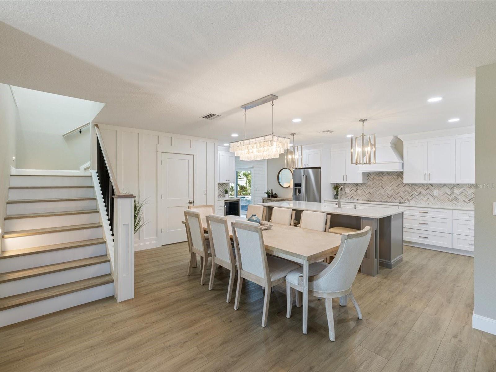 SOUTH VENEZIA PARK - Residential
