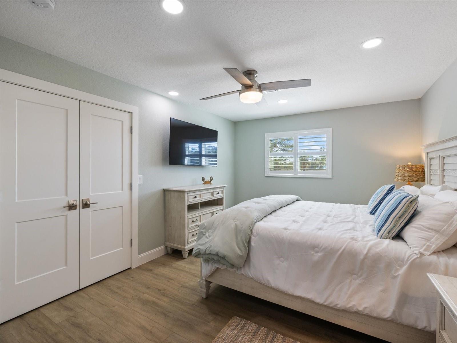 SOUTH VENEZIA PARK - Residential