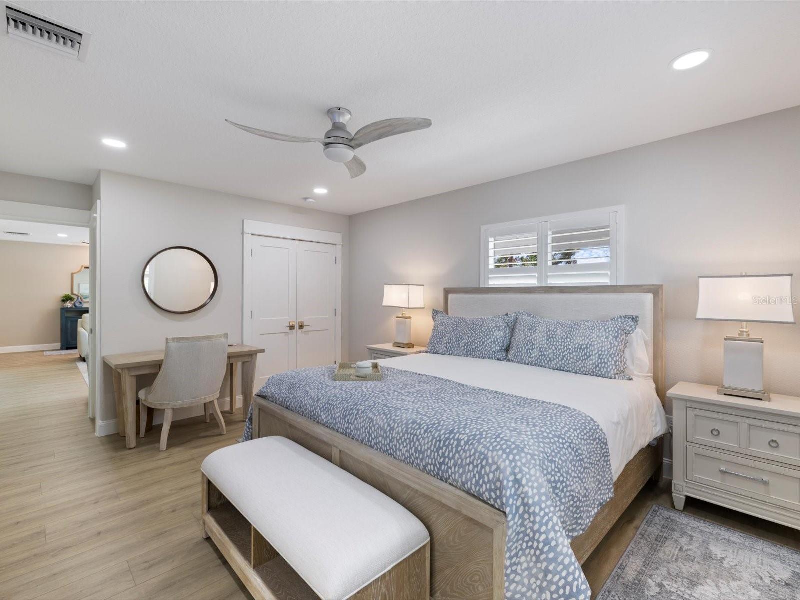 SOUTH VENEZIA PARK - Residential