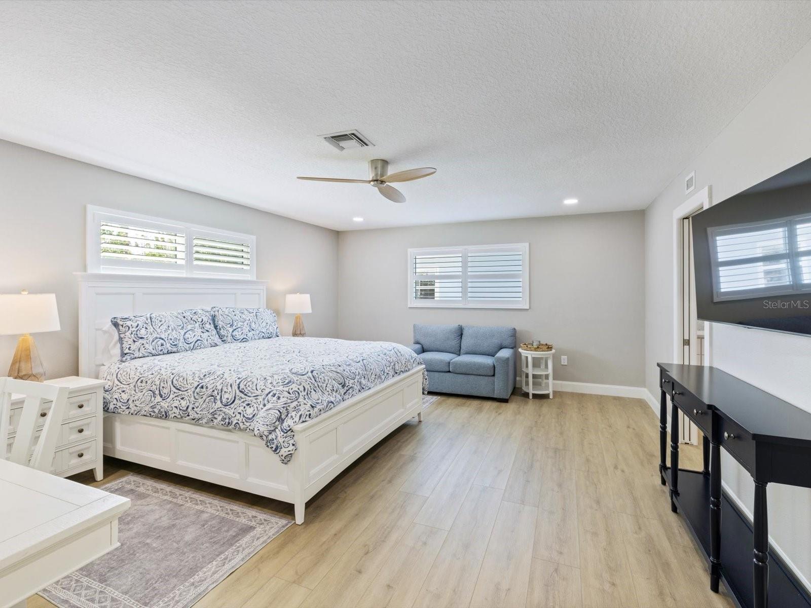 SOUTH VENEZIA PARK - Residential
