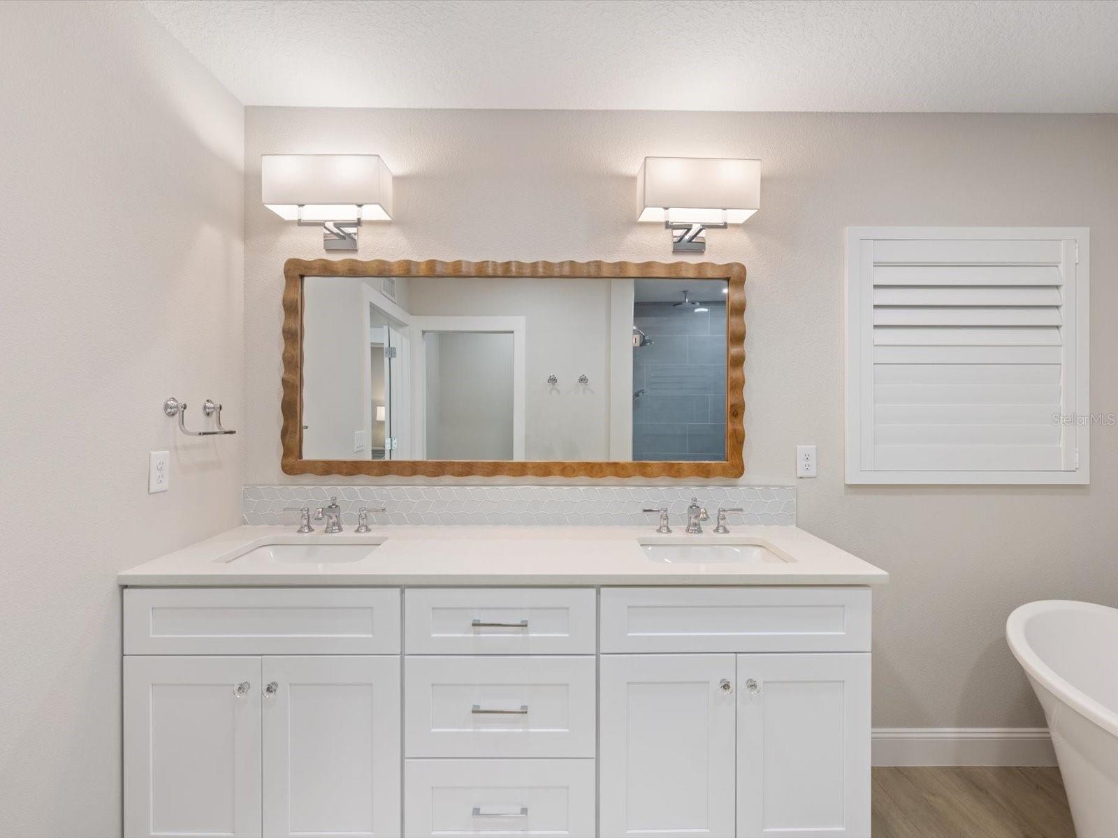 SOUTH VENEZIA PARK - Residential