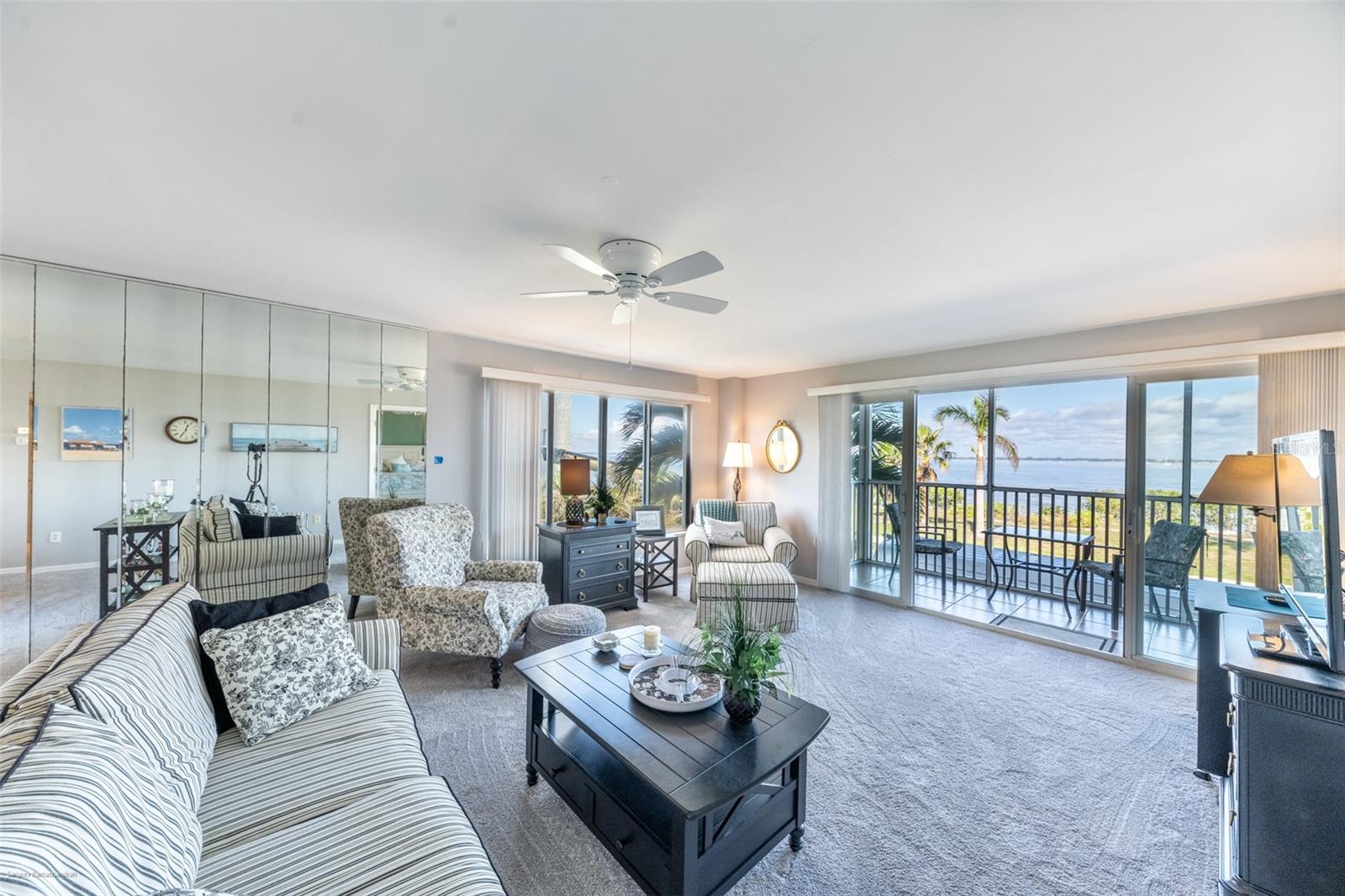 PARK BEACH CLUB - Residential