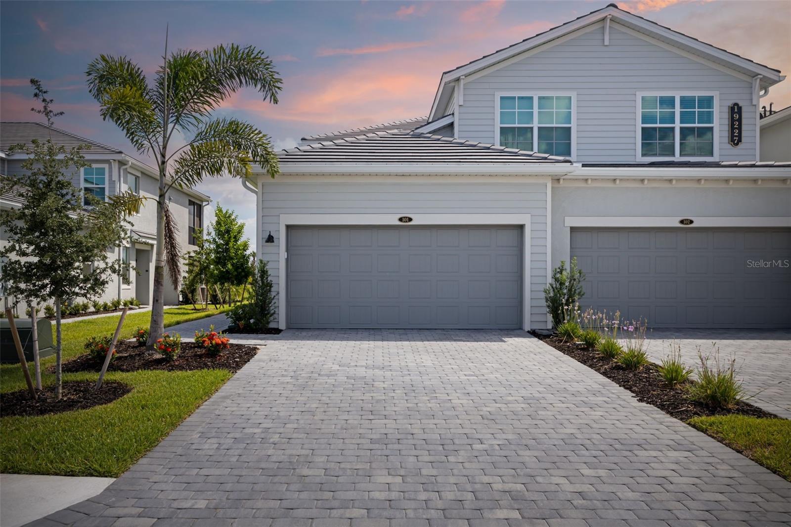 CALUSA COUNTRY CLUB - Residential