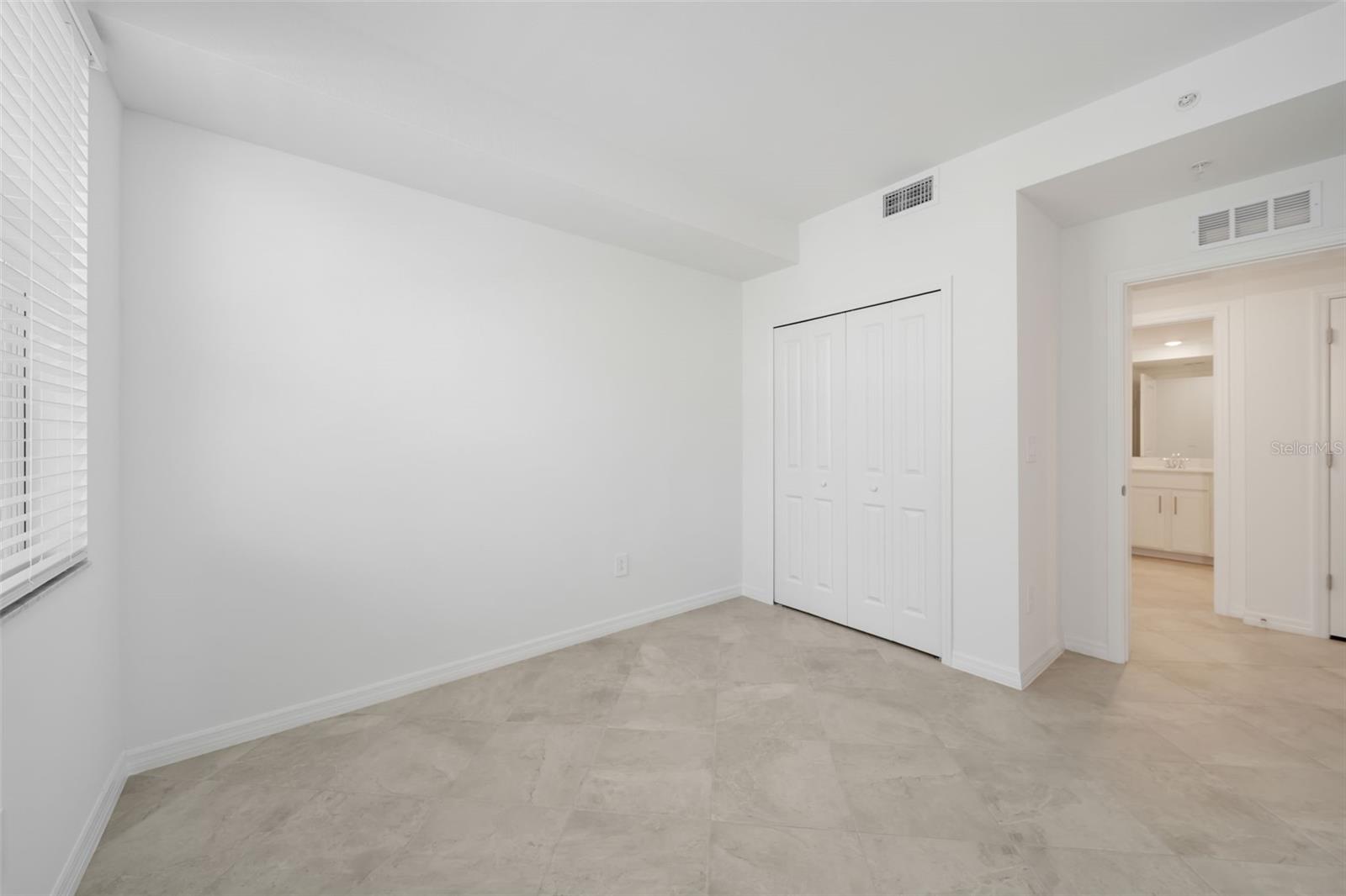 CALUSA COUNTRY CLUB - Residential