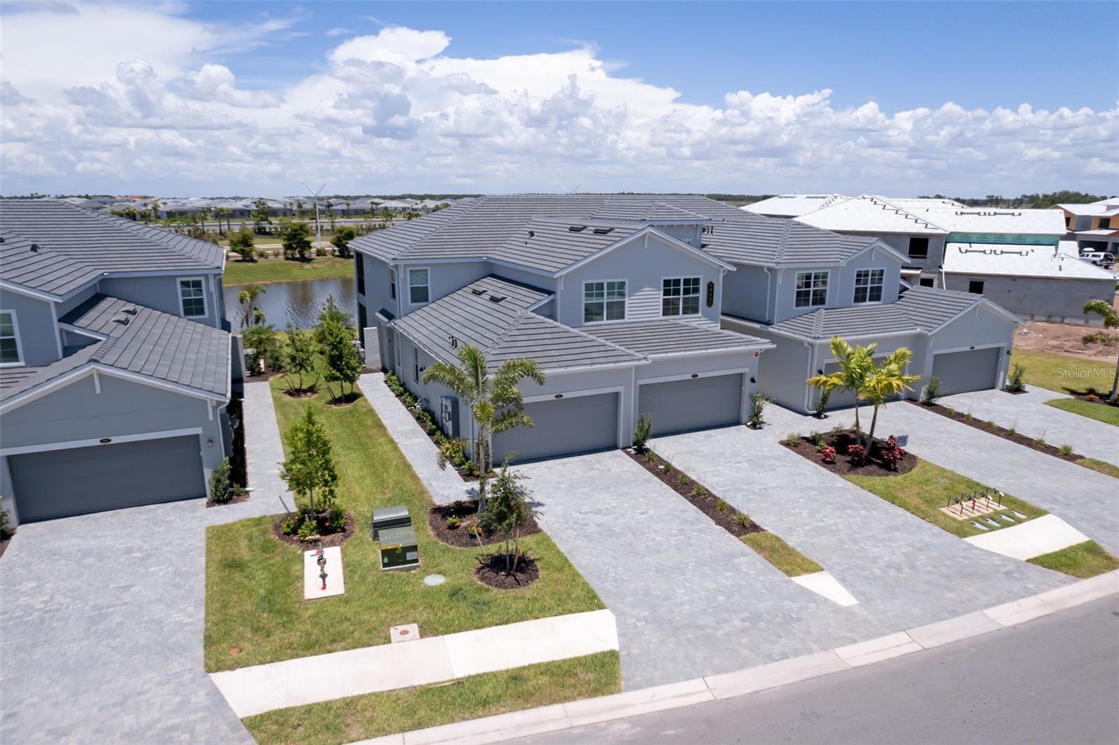 CALUSA COUNTRY CLUB - Residential