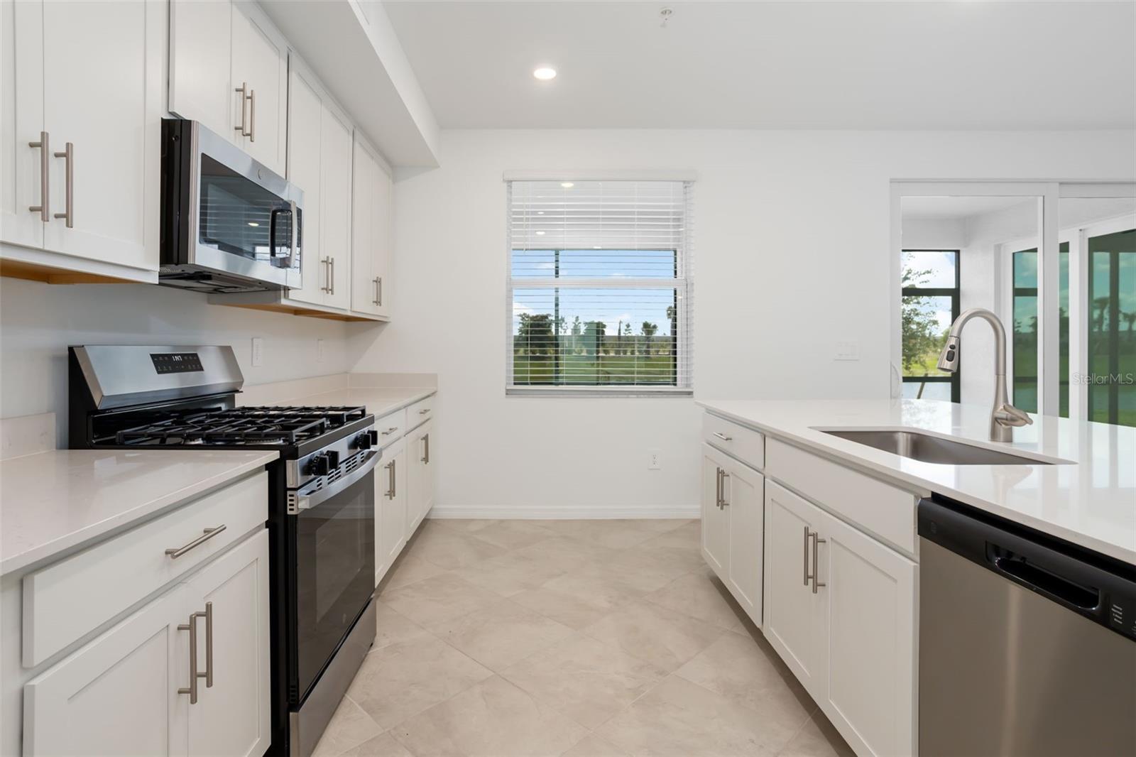 CALUSA COUNTRY CLUB - Residential